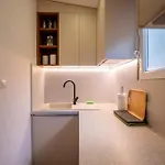 Beigestone Luxury Center By Belmont Realty Appartamento